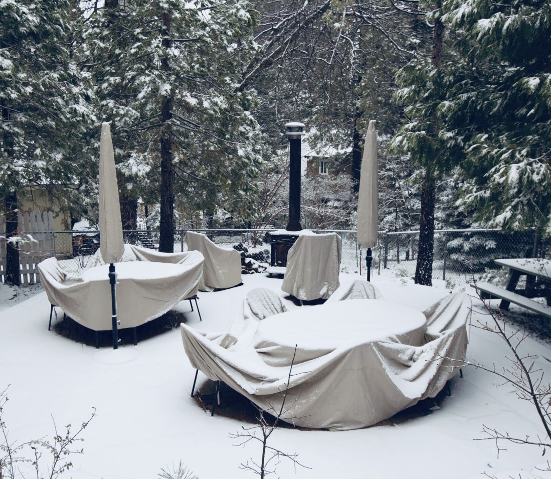 Omaha_Storage's tweet photo. 10x20 units Going, Going, Almost Gone! Store your outdoor patio and lawn items for the winter! 50% off your first two full months! https://t.co/H8QX46tfuH #storagenearme #storage68128 #storage68137 #storage #selfstorage #fallcleanup #winteriscoming https://t.co/jWO9f5gbHS