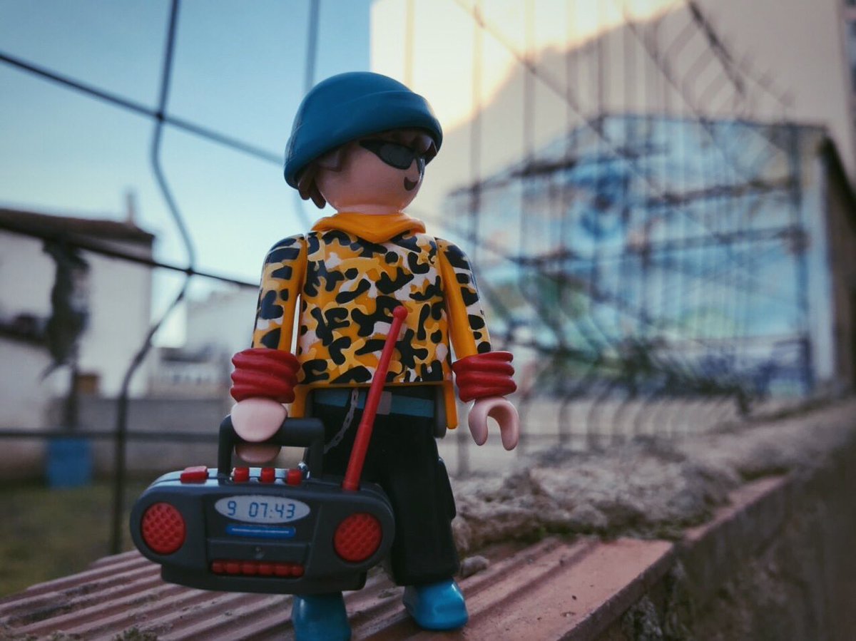 Chipsinchop's tweet photo. Tarde informal de fotos #playmobil #sared #photography #mobile https://t.co/aNP412BMTR