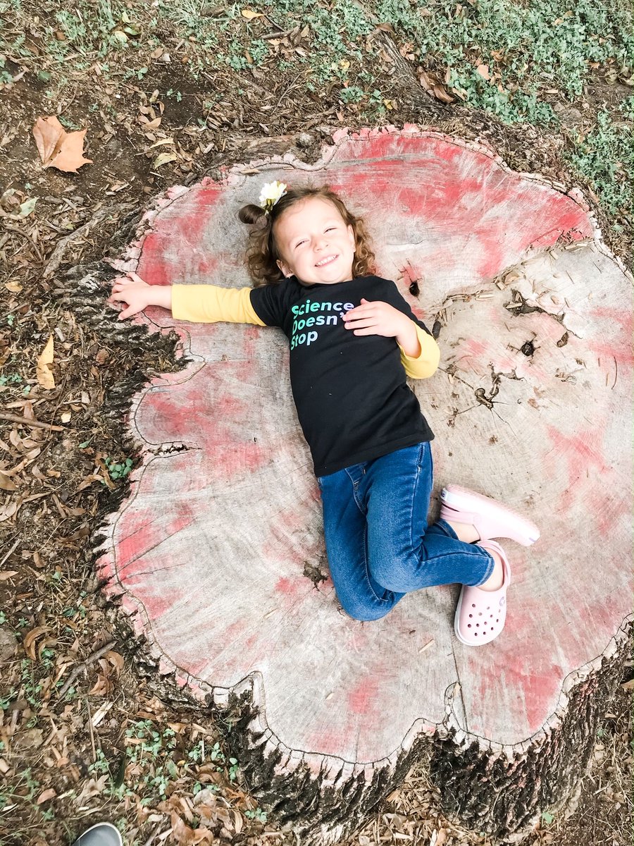 TwistBioscience's tweet photo. Frank, our #NGS sales manager for the Americas snapped this adorable pic of his daughter after attending career day where he explained #DNA to the kiddos. #ScienceDoesntStop when you’re having fun!
#WeMakeDNA #TwistSwag https://t.co/b6ejhSuumE