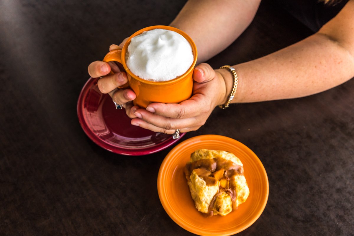 Do you have the mid-day blahs? Stop by for one of our premium coffees and enjoy the boost of energy!
#BroadStreetBakery ##coffeetıme