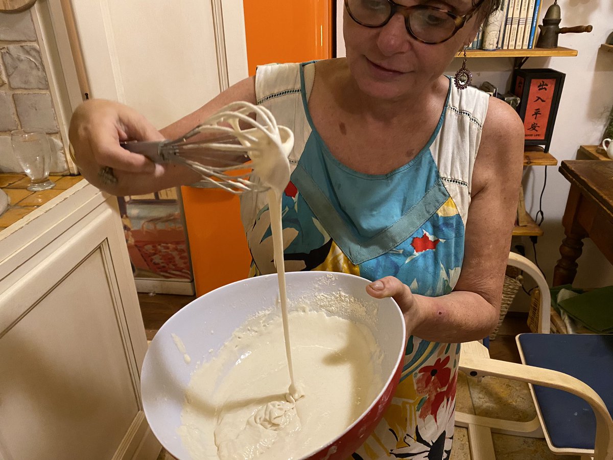 AicDel's tweet photo. Accademici in cucina :il tema Ecumenico "Fritti,frittate e frittelle" realizzato dall'Accademica Nessia Laniado https://t.co/9AyFX2fRst