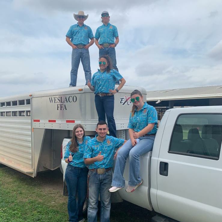 citrusvalleyffa's tweet photo. HOWDY everyone my name is Noah Cuellar and I  am so honored to be representing the Weslaco FFA chapter as the 2020-2021 CVD Vice President.I hope everyone is staying safe and positive! Don’t forget I am here for you guys, you are not alone, we are in this TOGETHER! https://t.co/ewV1ut7GV5