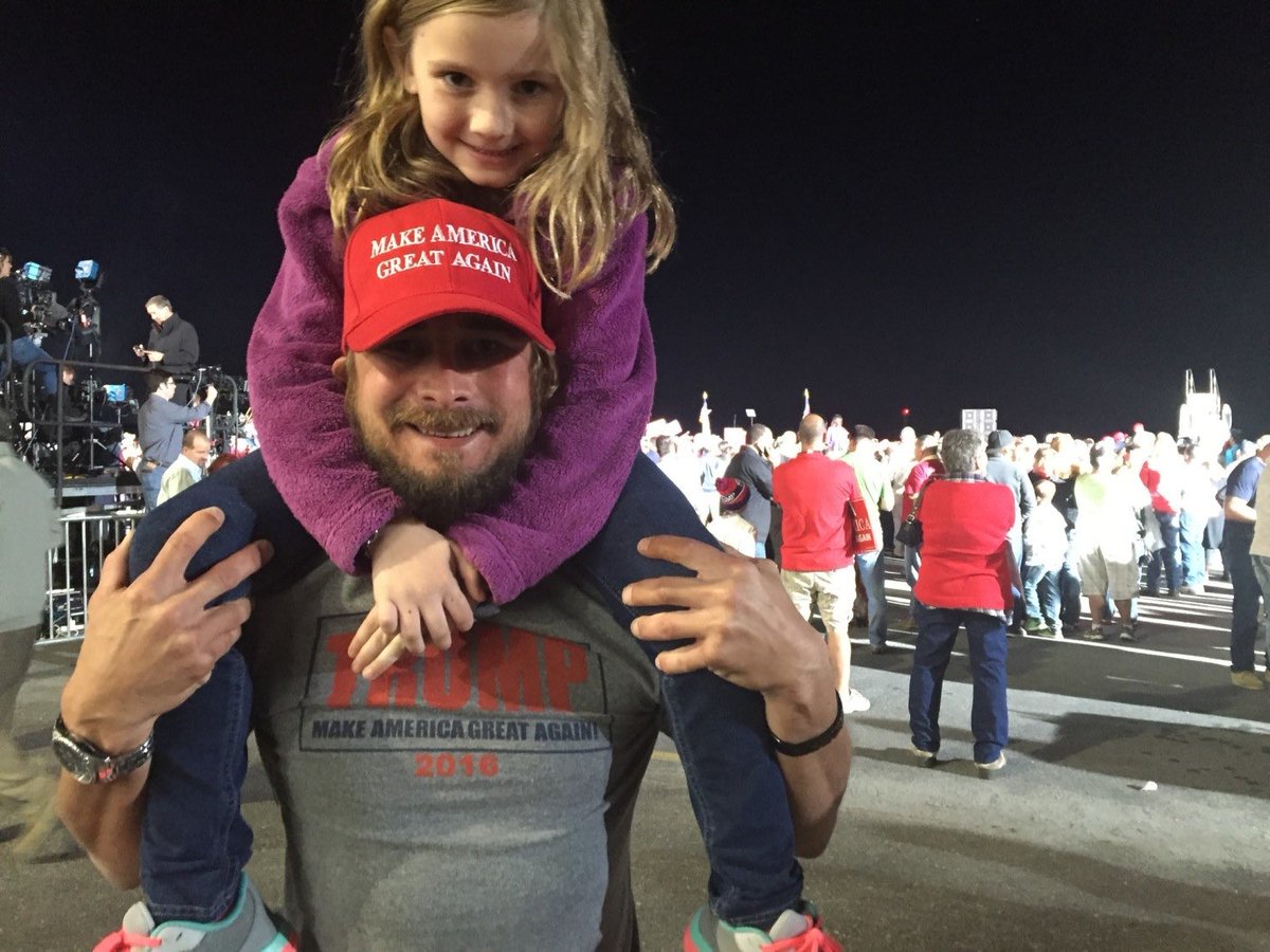 Mike told us that Trump has been a role model for him as a parent. “I only get to see my daughter once a month, so I brought her to this rally to see real Americans and show her that COVID is a hoax.” 6/x