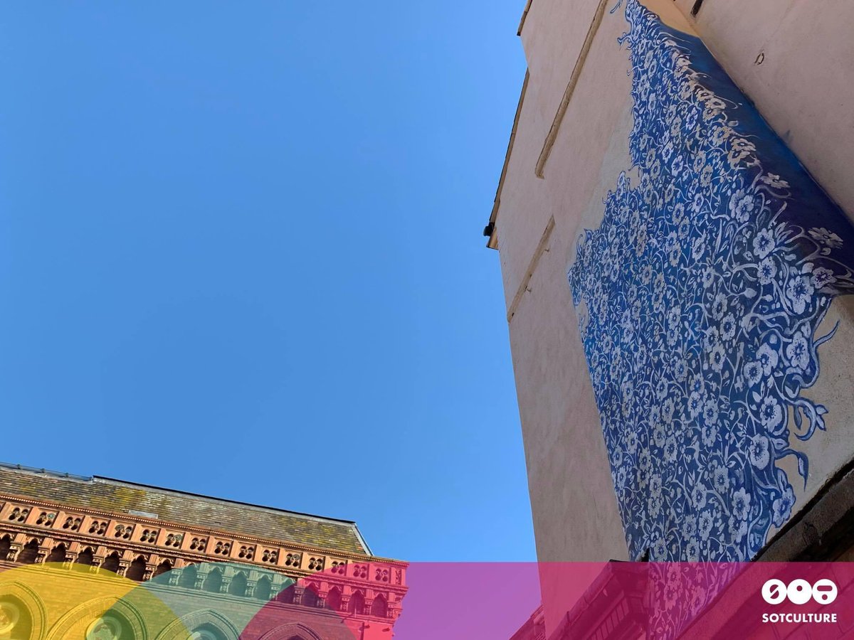 ourburslem's tweet photo. 3. The simply beautiful #mural of #bluecalico with the kind permission from our friends @burleighpottery climbing up the gable end next door to the Burslem School of Art. #pottery #art #heritage #mystokestory #MotherTownMarvels #StokeOnTrent #Burslem #heritagestories https://t.co/21qWwsmKiY