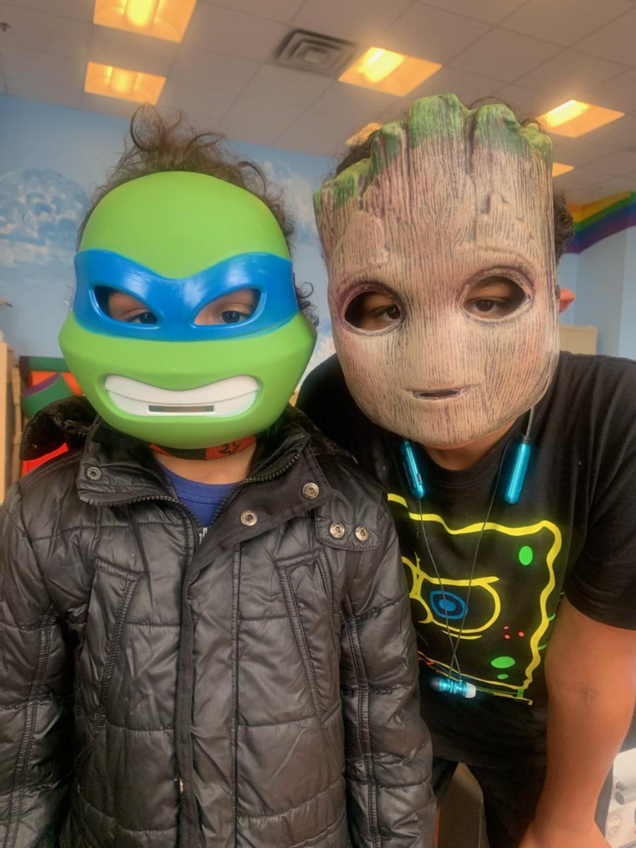 LSHphilly's tweet photo. Kids and their parents at our Jane Addams Place family shelter got into the Halloween Spirit this week with a costume giveaway and pumpkin decorating! Check out the photos for some spooky shenanigans!
#Halloween #Spookyseason #LSHPhilly #LutheranSettlementHouse https://t.co/EIuYioE7Hj