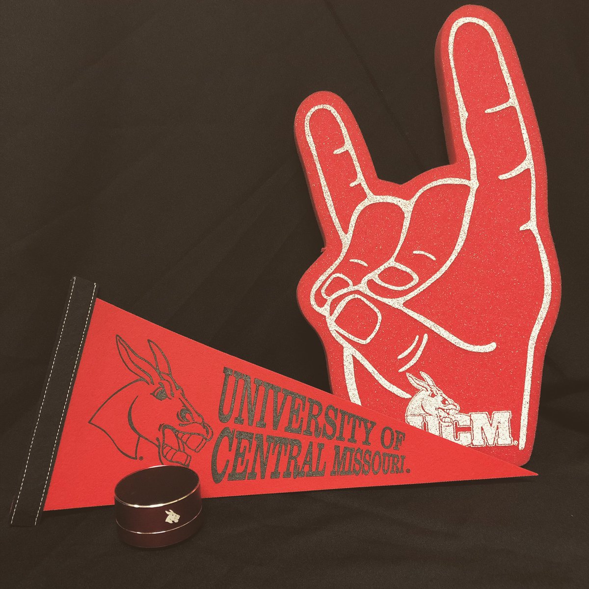 JaredUCM's tweet photo. Did you visit @ucentralmo this month?  If you did, head over to the UCM Admissions Instagram page (link in bio) to see how you could win some UCM gear! #VisitUCM https://t.co/PeedJIUJnb