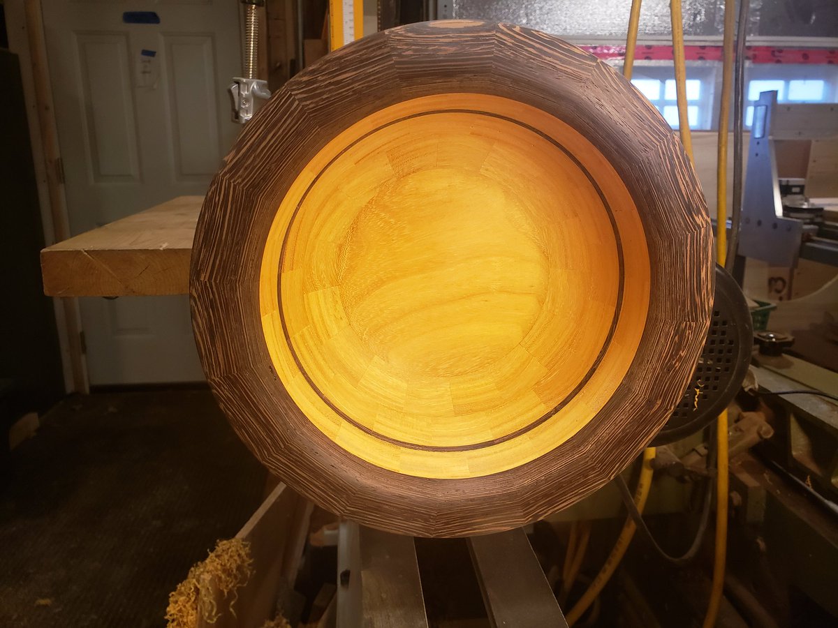 KyleStubbins's tweet photo. #osageorange &amp; #wenge shallow bowl. Beautiful 🎃 colors! It'd make a great 🍬 bowl!

#woodworking #creationsbyKAS #Stubbs #maker #segmentedturning https://t.co/gWHsKvT3wO