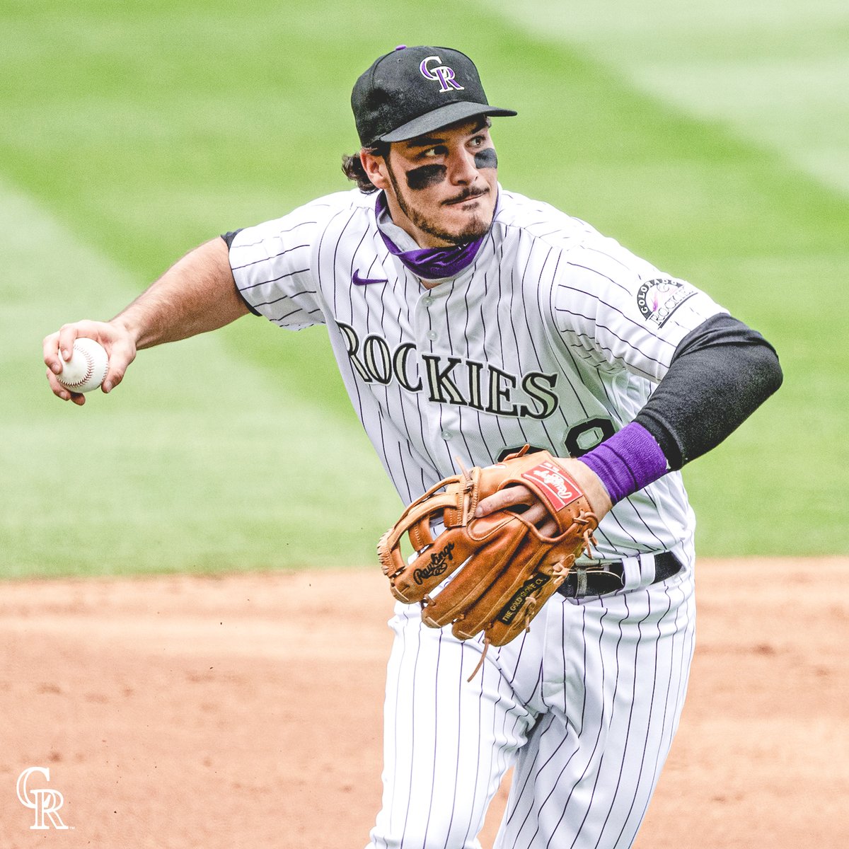 Rockies's tweet image. 😍 Nolan led all MLB players with 15 Runs Saved

🤯 Nolan stood out on balls hit to his left, making 58-of-89 plays on which he had a greater than zero chance of getting at least one out

🐐 With this fourth Fielding Bible Award, Nolan ties Adrián Beltré for most ever at 3B