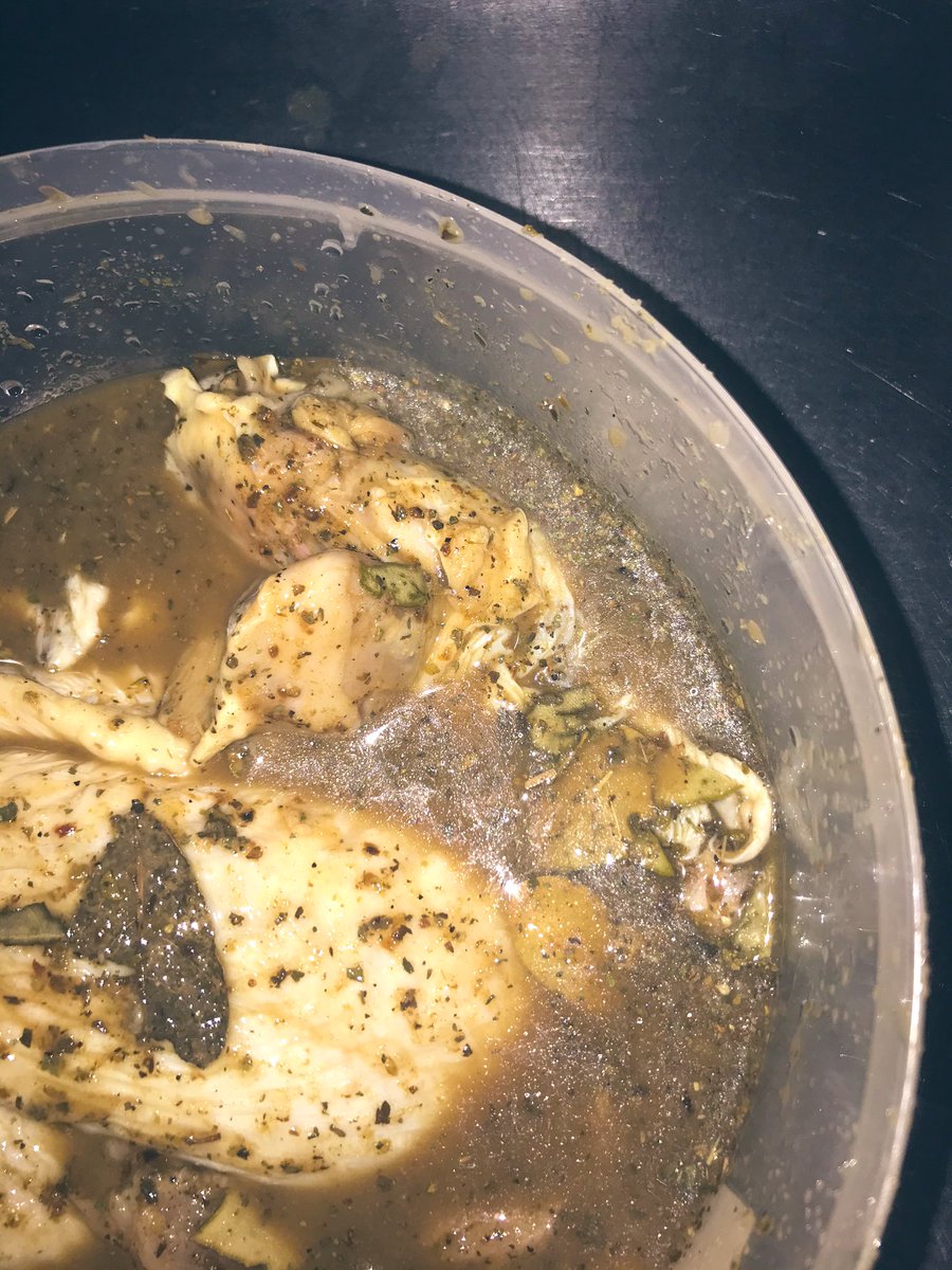 iforkswyoshi's tweet photo. 😇😇😇 #GOODEVENING #BEAUTIES 😍😍
🥰 ‘SO’ happy you’re here’
FINALLY THIS HAS HAPPENED TO ME
I WILL MAKE TURKEY 🦃 WINGS
& I 🙌🏾JUST CANNOT HIDE IT🥳🙌🏾
#TurkeyWings #MealPrep
🐲🔥#iForkswYOSHi🔥🐲
#Turkey #Holidays #Halloween #christmas #dinner #chef #ChefYoshi🧚🏼 https://t.co/dSQ3FqdCa7