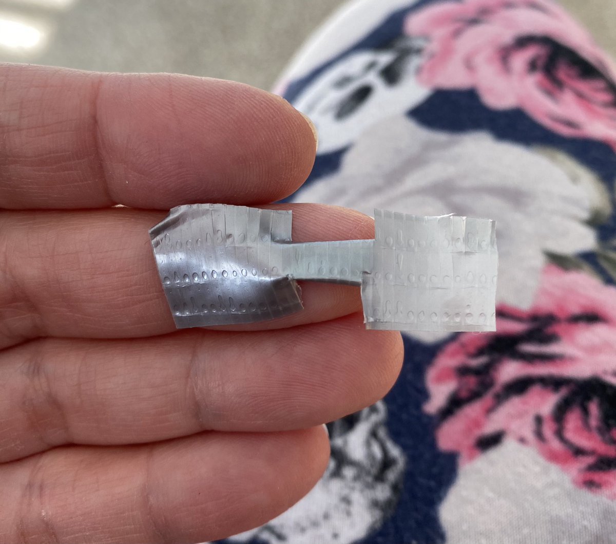 RoryPlays_'s tweet photo. If anything, having #EhlersDanlosSyndrome has taught me to be resourceful with my injuries until I can get proper butterfly closures and skin glue. #JustZebraThings 🦓 https://t.co/mwy4gZ4Wyi