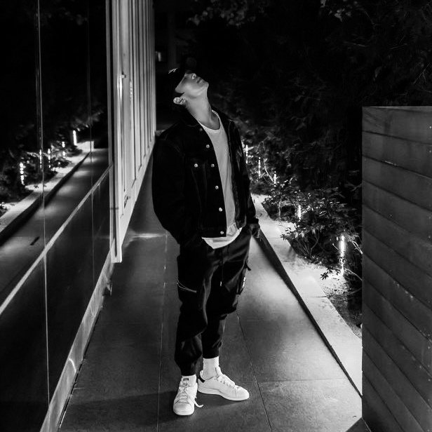 slpwaxlker's tweet photo. ㅤㅤ
ㅤㅤ  𝐈'ꭑ thǝ̲ fırᥱ ıtsᥱlf. Wαnnα 𝖙ouch? 
ㅤㅤ · Bᥱ 𝐜αrᥱfuℓ nøt to ɓ𝘂𝗿n чoursᥱlf ·
⠀⠀⠀ https://t.co/GD2HeOkw91