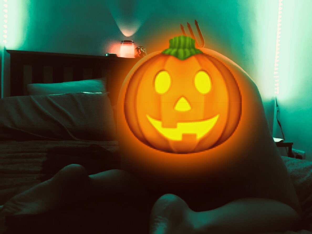 PeachesDanni's tweet photo. Cum and see this horny little devil on my only fans and make me drip

https://t.co/0sAvb1Zbyb
#onlyfans #belfast #halloween #slutty #costume #butt #thicc #wap #lingerie #hot #onlyfans #thot #ass #nude #requests #thiccgirls #bdsm #fetish #spankbank #striplights #spankme #sex https://t.co/WfLJeypcDK