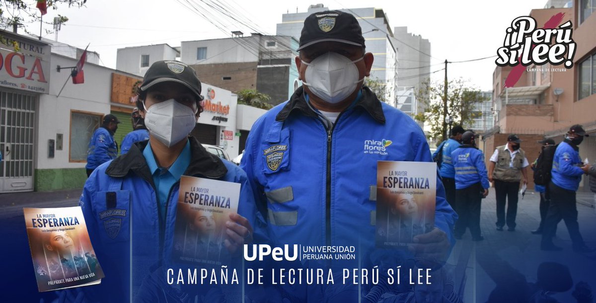 UPeUOficial's tweet photo. 🇵🇪Campaña de Lectura #PerúSiLee 2020 📕
🏣Personal de Serenazgo de Miraflores reciben un ejemplar del Libro #LaMayorEsperanza 📖

🔊La Campaña #PerúSiLee te regala un libro y esperanza. 
➡️Descarga gratis el libro aquí: https://t.co/46StZzCPSD https://t.co/ET1QS7OHk5