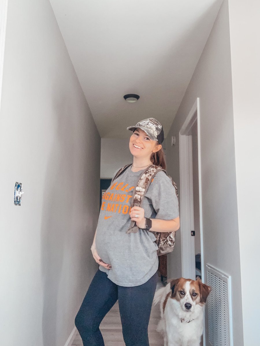 alli_mac27's tweet photo. off to deer camp 🦌
#girlshunttoo #chasingwhitetails https://t.co/6AwR75B6iK