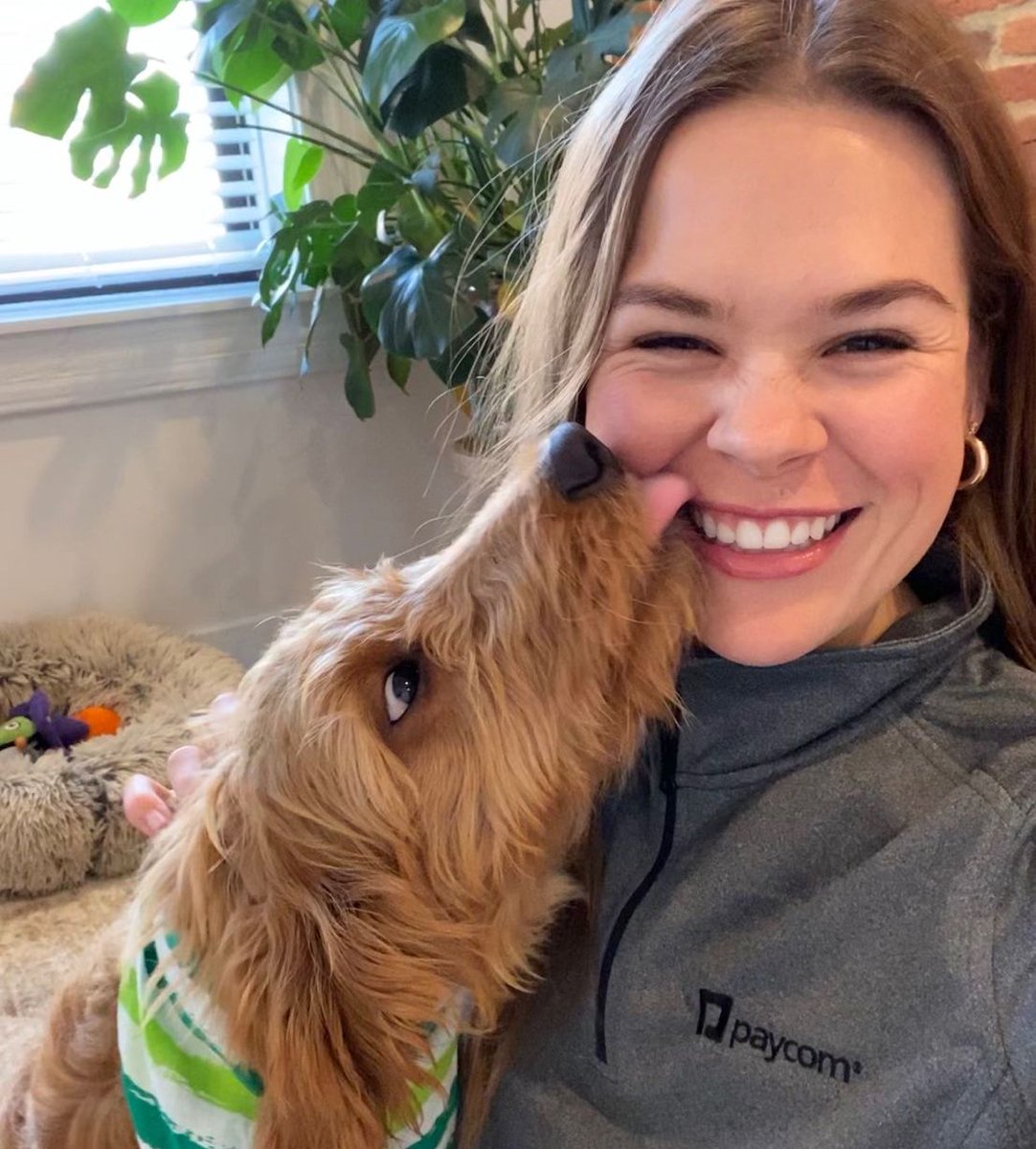 paycomcareers's tweet photo. We love our #PaycomSwag just about as much as we love our #PaycomPets! Take a look at these awesome pics our team tagged us in!
Want to be featured as well? Show us how #PaycomProud you are and show off your Paycom swag!
#SellForPaycom #Careers #lovewhereyouwork #paycompeople https://t.co/ULrDjZxIXX