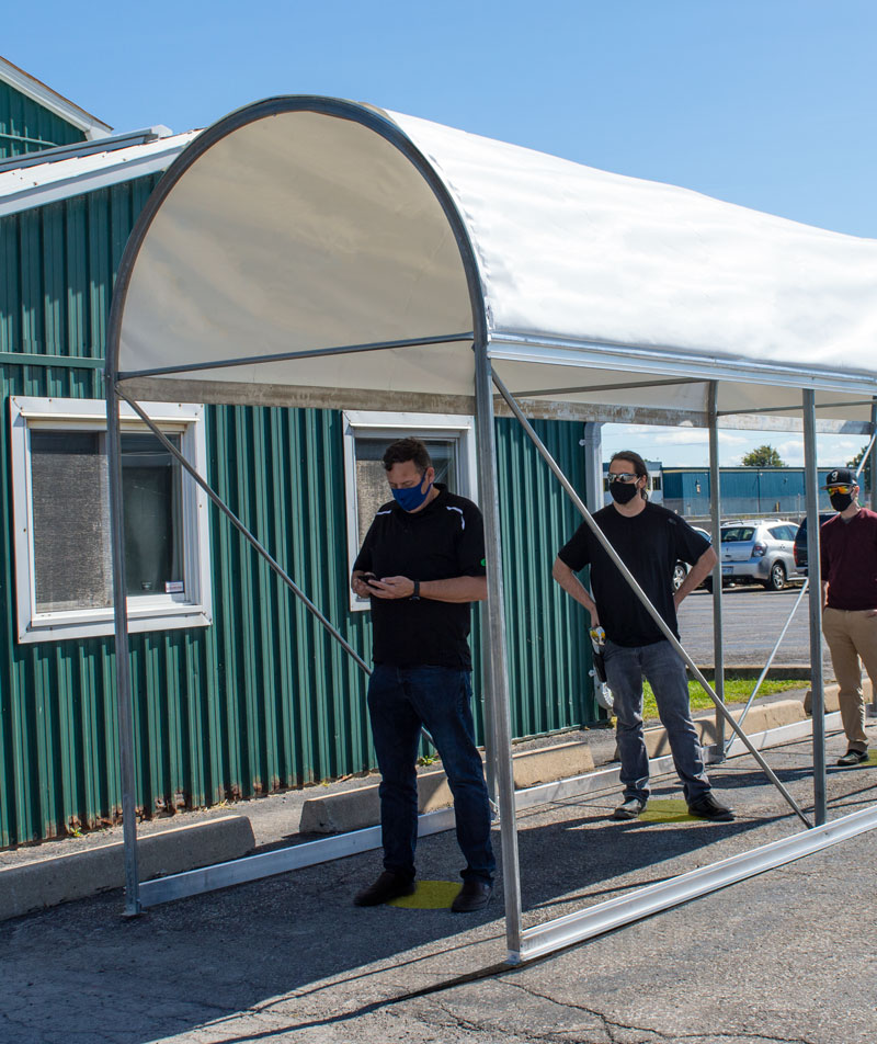 Introducing Queuing Structures, a perfect solution for welcoming customers waiting to enter your store. These can be permanent or temporary, with removable sidewalls. Contact us now to be ready for the shopping season ahead. 
bit.ly/2HLyfex
#holidayshopping #structures