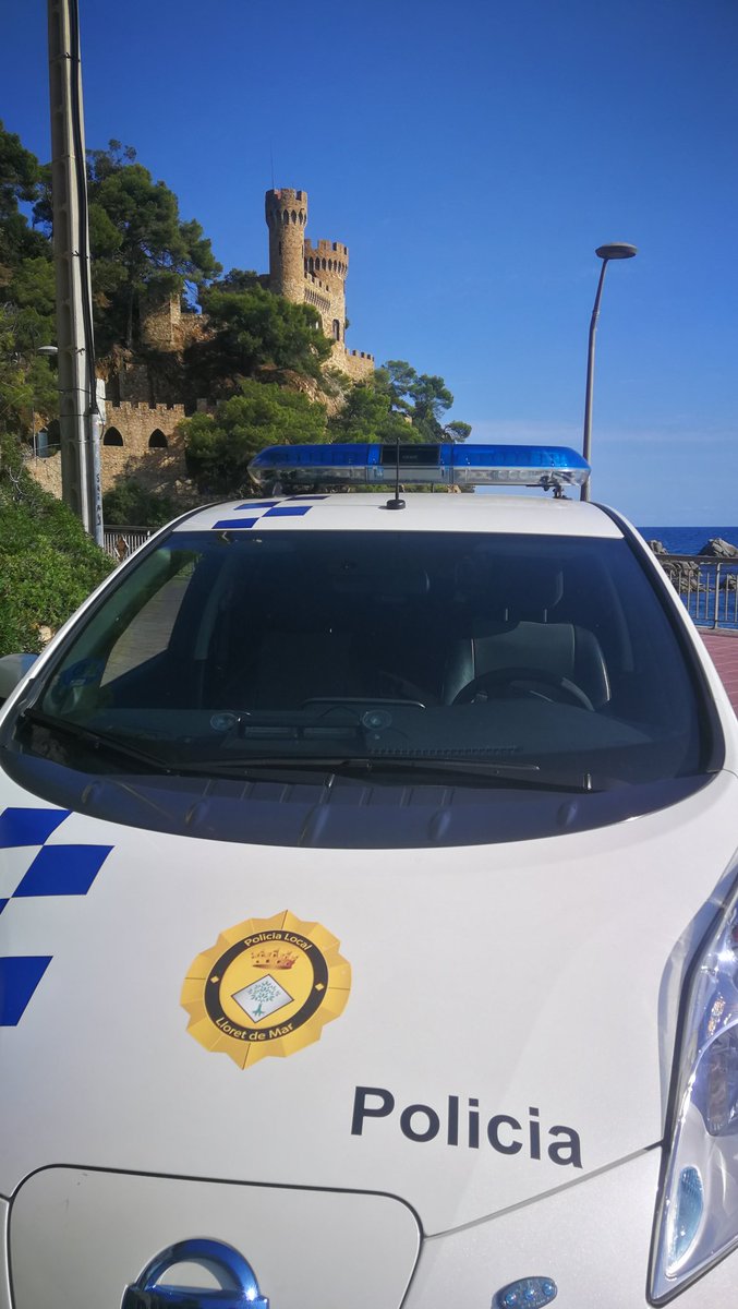 Aquesta tarda varies trucades per joves, jugant a futbol a zones esportives precintades pel COVID.... Si us plau, la situació és greu.... Estem tots implicats...no deleguem tot en els serveis públics. Sabem que fan els nostres fills? Són conscients de la seva responsabilitat?