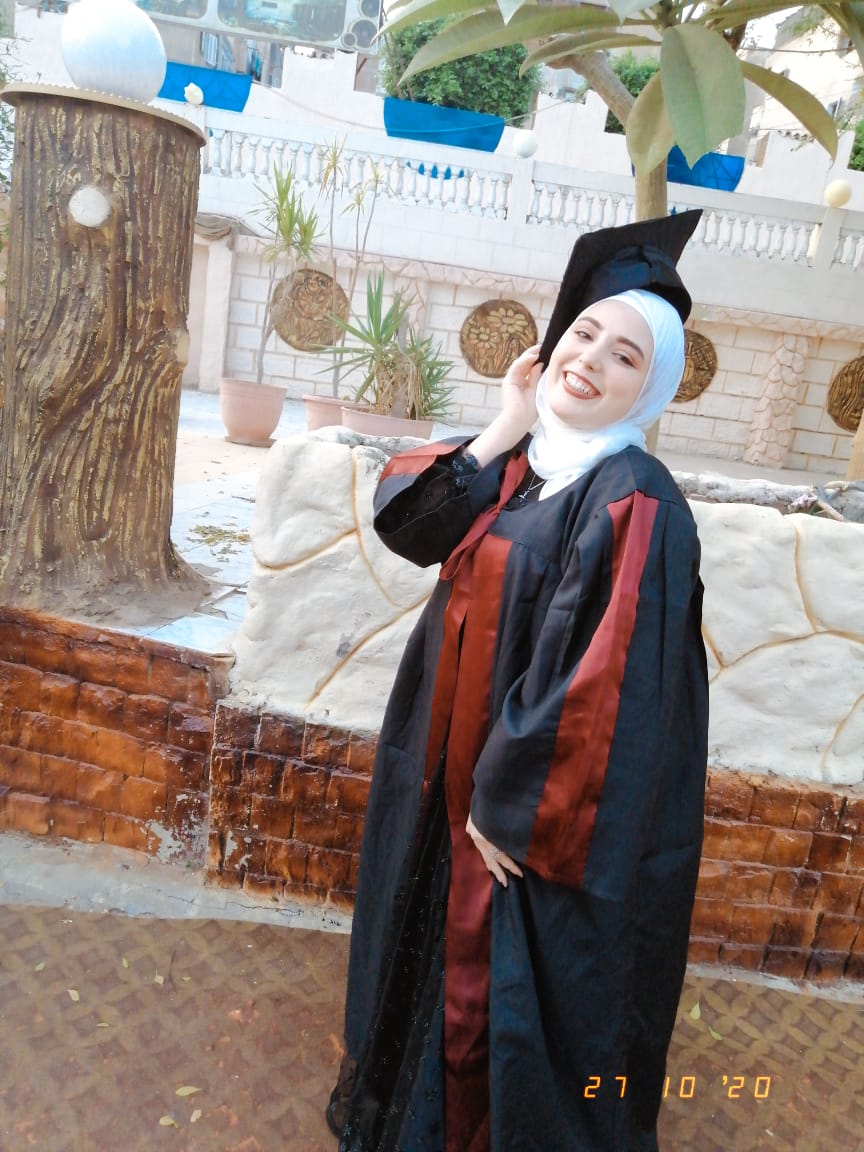 SoTalat88's tweet photo. Officially graduated💃🏻🖤🔥Day to remember🥰
#prom_night
#senior47 https://t.co/XT5Bh5ZpyG