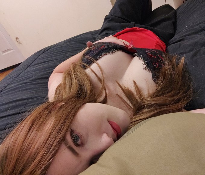 Going live in 5 minutes. Took a little longer to dry my hair than expected. https://t.co/l46U8Xmz6c<a href="/tag/manyvids"class="tags"><span>#manyvids</span></a>