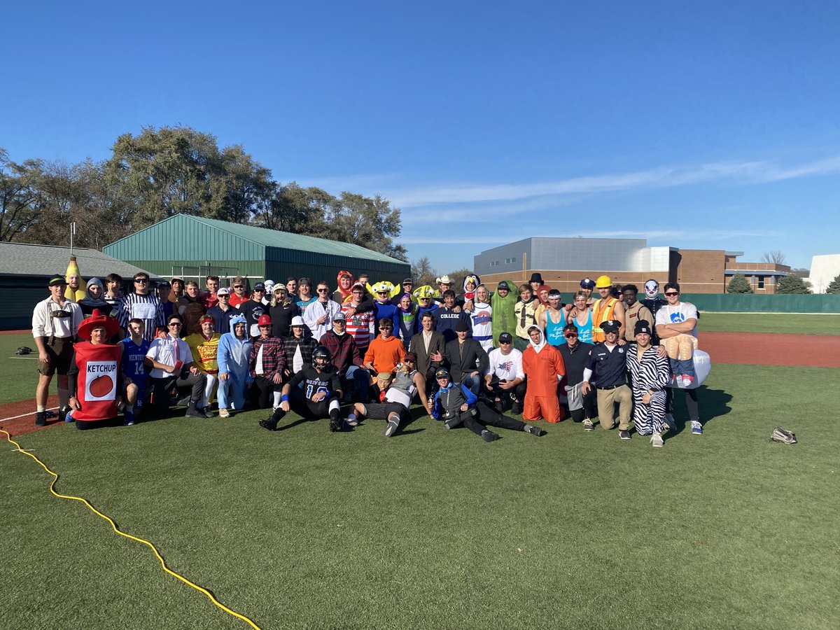 ⁦Happy Halloween from ⁦@ReiverBaseball⁩ &amp; #Team47 !
⁦<a href="/GoReivers/">Iowa Western Reivers</a>⁩ ⁦<a href="/jucoroute/">#JucoRoute</a>⁩ ⁦<a href="/NJCAABaseball/">NJCAA Baseball</a>⁩ ⁦<a href="/_TheJBB/">The JBB</a>⁩