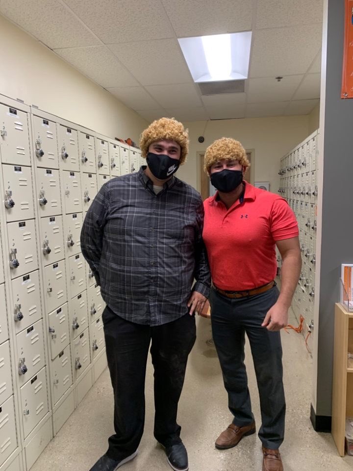 THDPimentel's tweet image. My stepbrother from “the other” Niles 🙄
@Manny_CubFan @LilyGSV