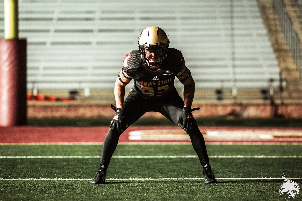 TXSTATEFOOTBALL's tweet photo. Back in Black 🌚

#TEAM  #EatEmUp https://t.co/Mk86yxFzV4
