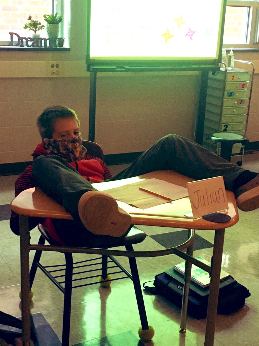 FitzIn6th's tweet image. Loved seeing these students get into character for our Pinwheel Discussion about “Wonder”! #MASDproud