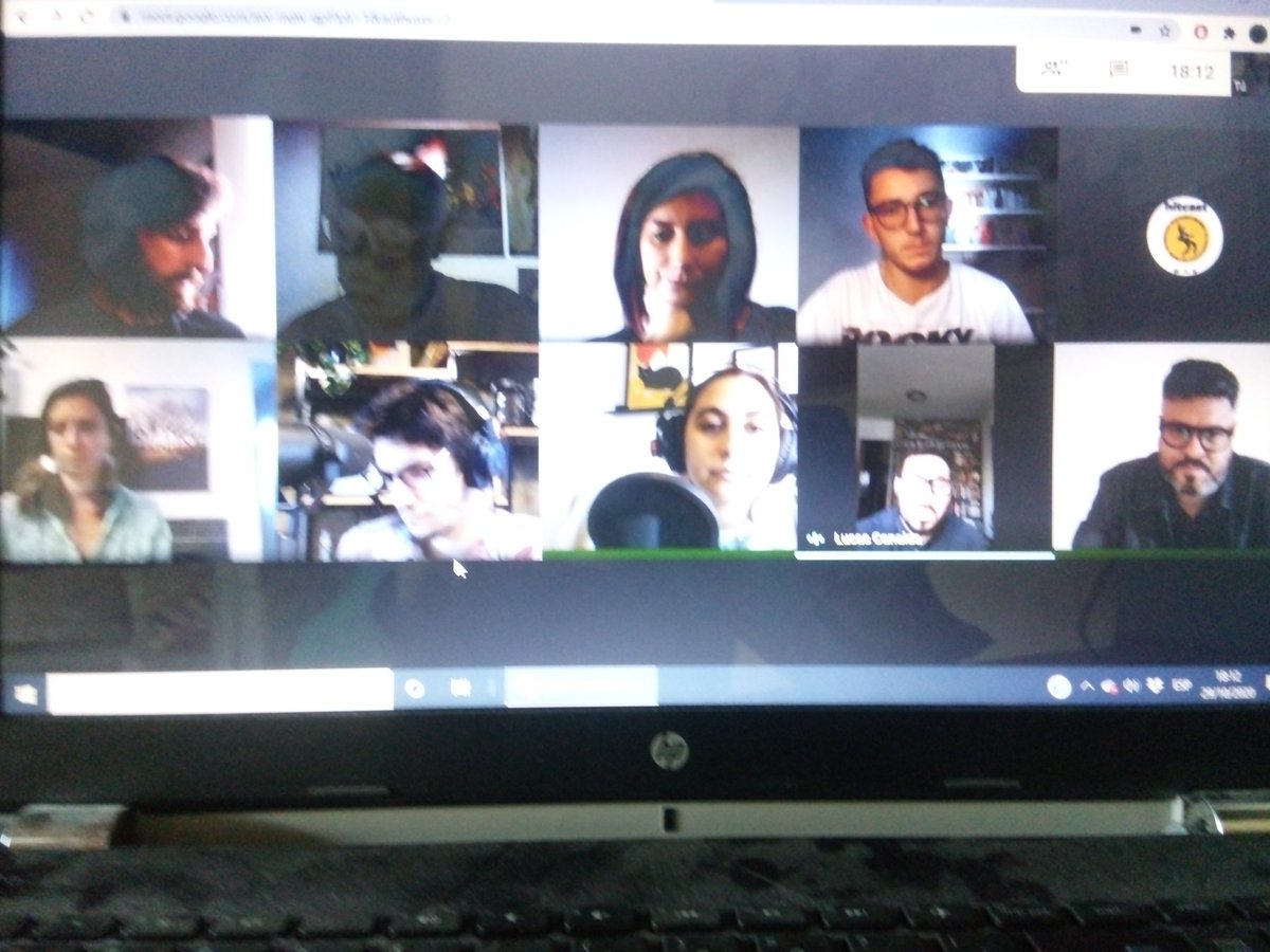 AndreaCalamari's tweet photo. Arrancamos el encuentro de podcasters de Rosario!
El oficio de leer, de @labsounr presente. Gracias por la invitación @laboratoriohit https://t.co/uhm2nnmyJr