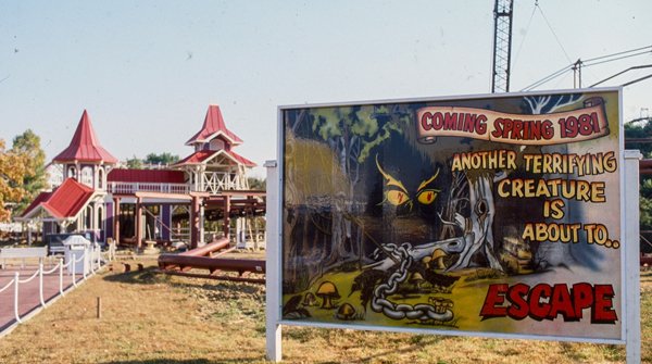 KingsIslandPR's tweet photo. On this day 40 years ago (Oct. 29, 1980), a revolutionary, groundbreaking Kings Island attraction gained national attention when the original Bat roller coaster was announced to members of the news media. BLOG: https://t.co/CPcjdMzjg2 #KingsIsland https://t.co/IKnN5GMHRC