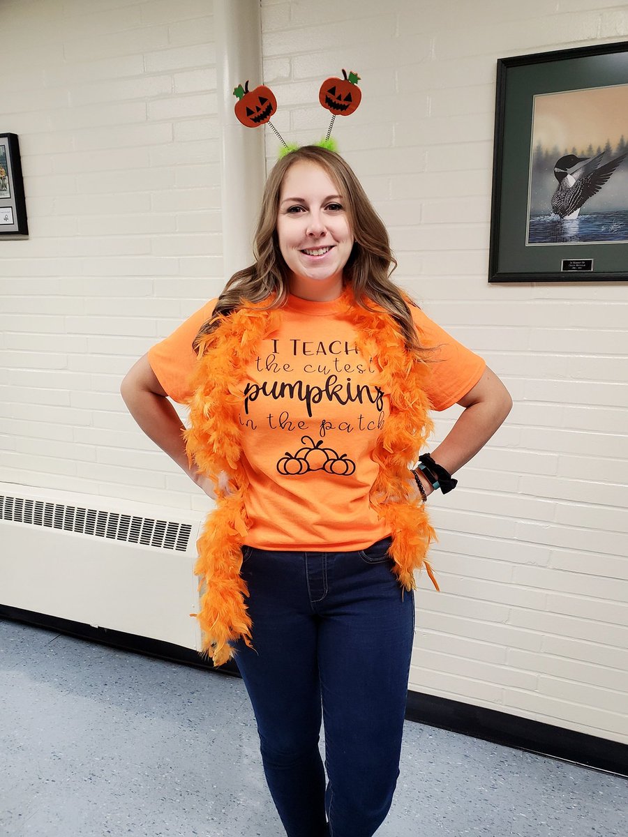Kaylaonu's tweet photo. #Kindergarten pumpkin party success!!! It was a busy day here at #ItunaSchool https://t.co/yFft6BteQU