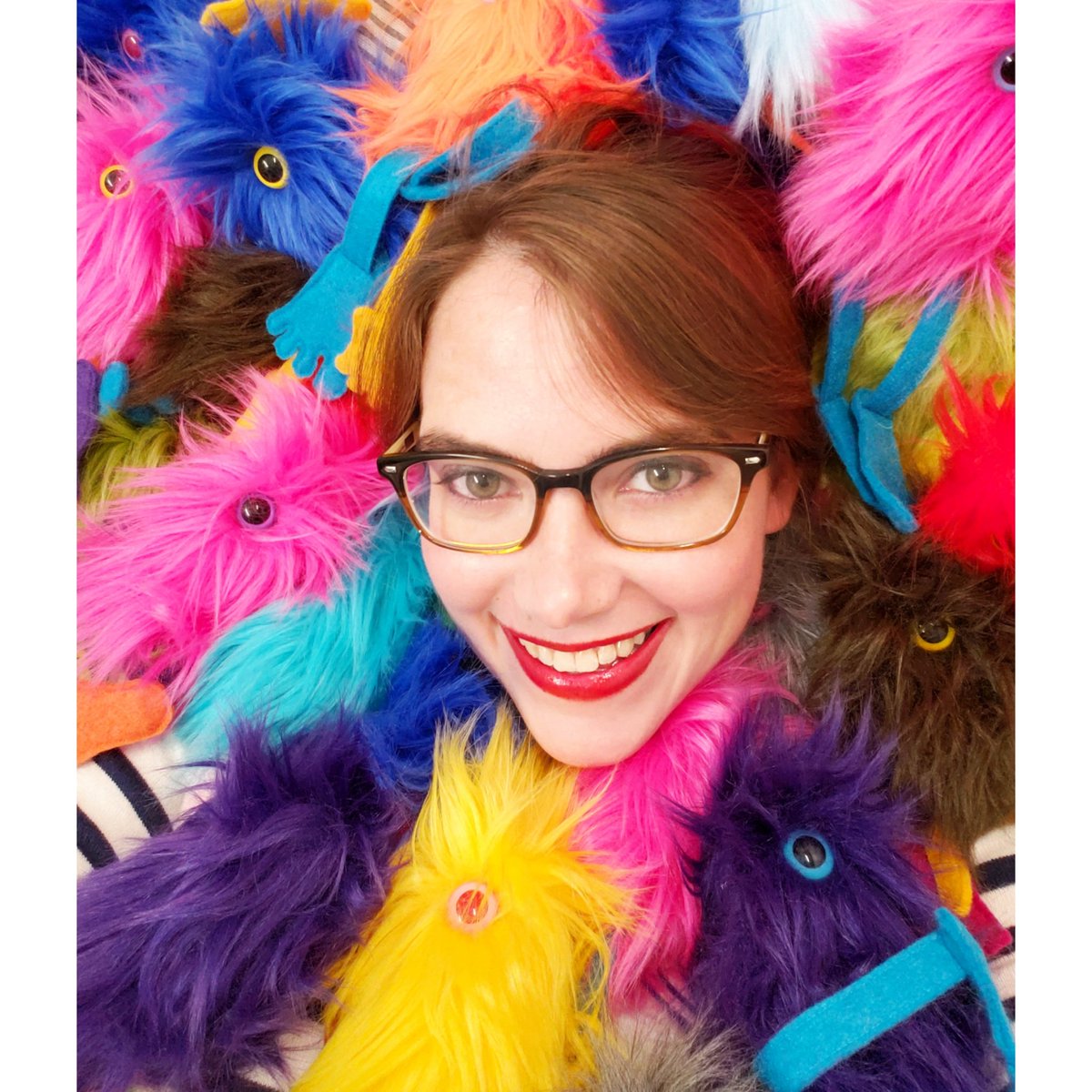 SpiderbiteShop's tweet image. Throwback to when I was buried in Nervous Nellies! When I was a little girl this is basically how my bed looked, totally covered in plushies!

#selfportrait #etsy #handmade #toymaker #plush #stuffedtoy #monster #glasses #foureyes #makerselfie #selfie #throwbackthursday #throwback