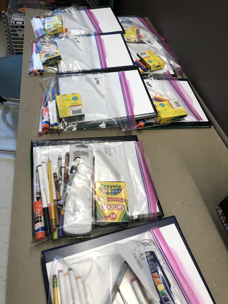 ConnorsCRT's tweet photo. Putting together binders &amp; supplies for our student leaders! https://t.co/Ct1mxg1PwK