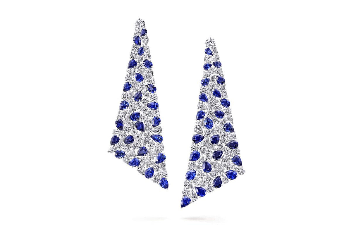 Oh gods, I'm never getting to the end. Two sets of sapphire earrings from Graff. I like them, they can do variety.