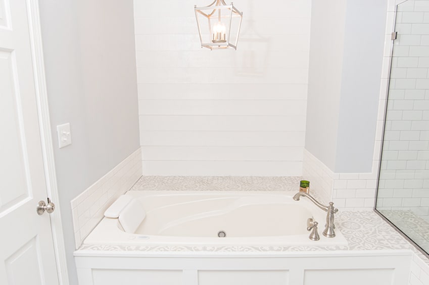 MasterYourBuild's tweet photo. Experience the stunning, refreshing beauty of a full remodel without stress, mess, or expense with BuildMasters. Our teams of seasoned craftsmen will customize your bathroom into a personalized oasis. 

https://t.co/fFYQa5l7k7

#BathroomRemodel #BathroomRenovation https://t.co/1zRVtUc3iR
