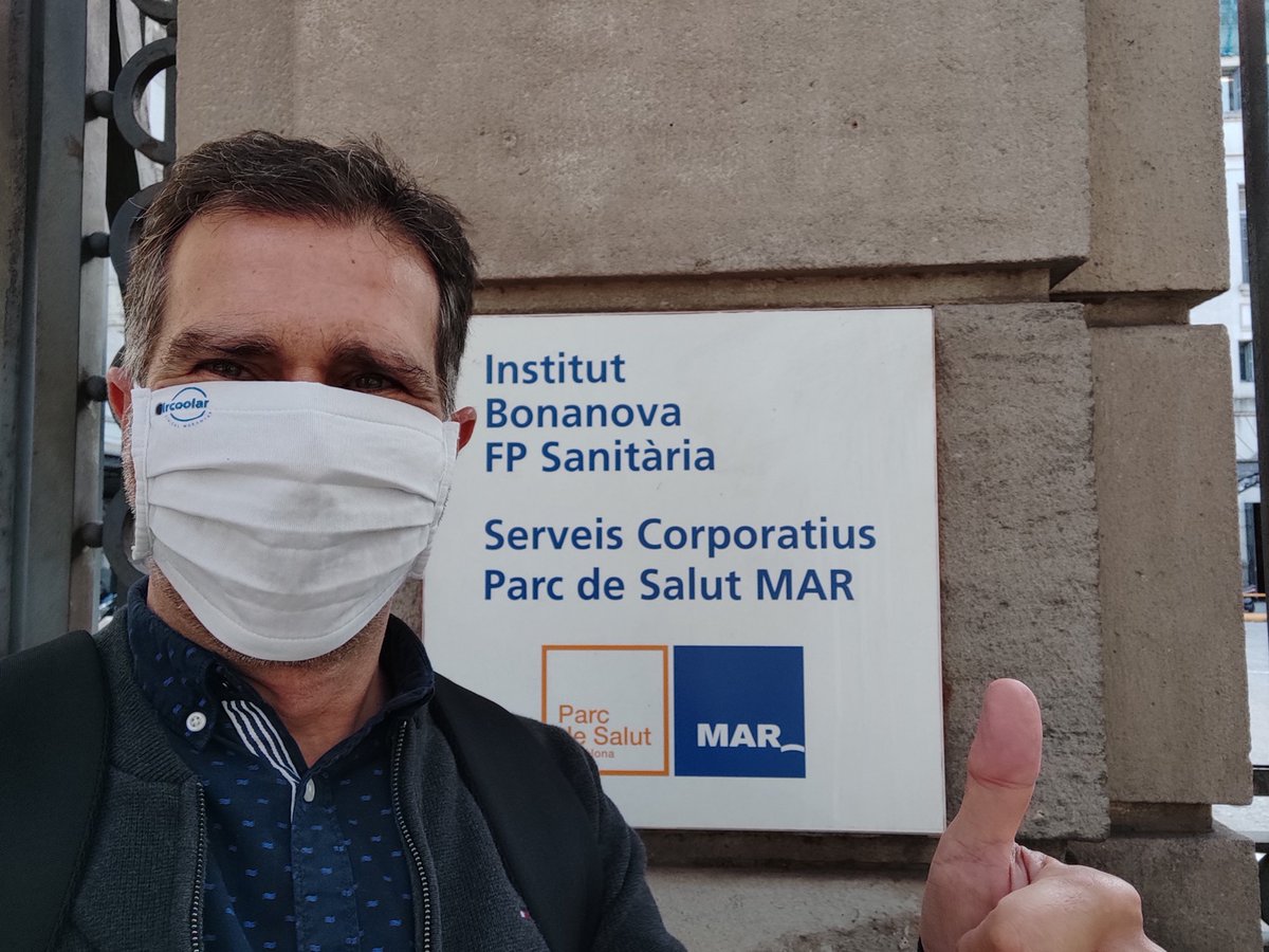 VenturaCoach's tweet photo. Sabeu aquelles persones que et fan sentir a casa des del primer moment?
Gràcies @InsBonanova. 
I un plaer tornar a parlar per a joves en persona! 
#xerradessegures #IBTalks https://t.co/SjRQ40X9ZF