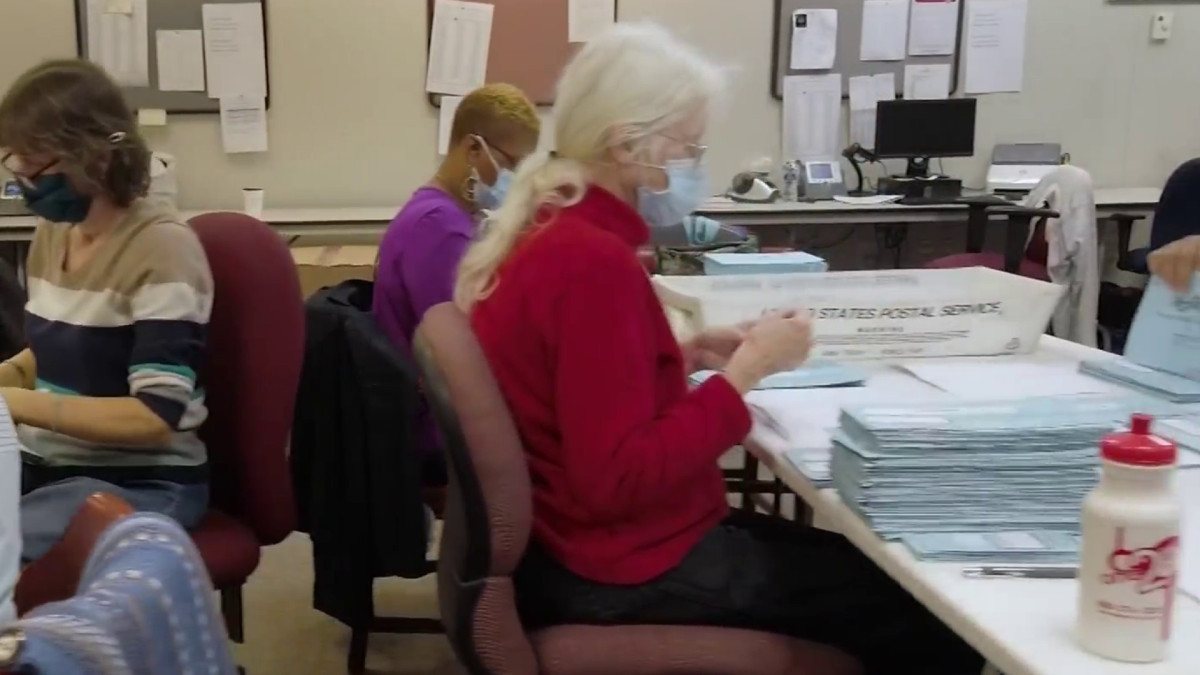 If you have a ballot but haven’t mailed it in yet, your best bet is to hand it in in-person. <a href="/tfurlong/">Tim Furlong</a> has more on what you need to know if you want your vote to count: on.nbc10.com/LQ8gxvK