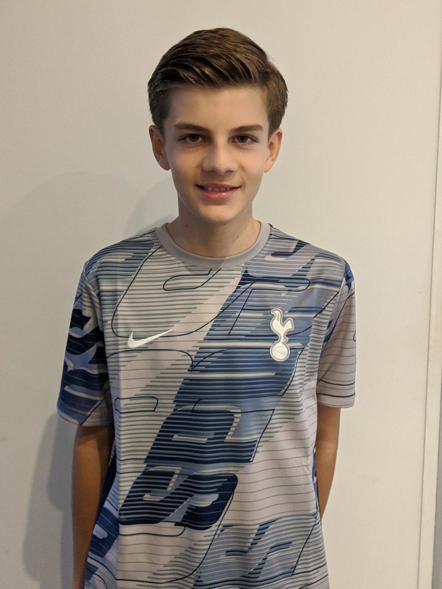 RichardLeslieIT's tweet photo. My boy is growing up fast ! #coys #TottenhamHotspur #nike #n17 https://t.co/AhPPYX77qc