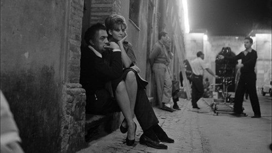 'Beni olduğum gibi kabul et. Ancak o zaman birbirimizi keşfedebiliriz.'

- 8½