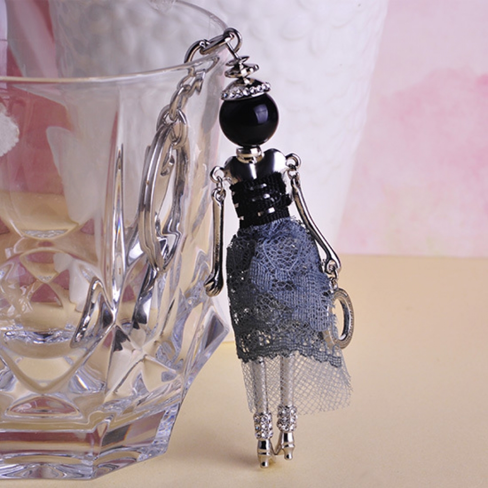 Basketbugcom's tweet image. Follow us

#cute #pretty #girl #shoes #model #deals