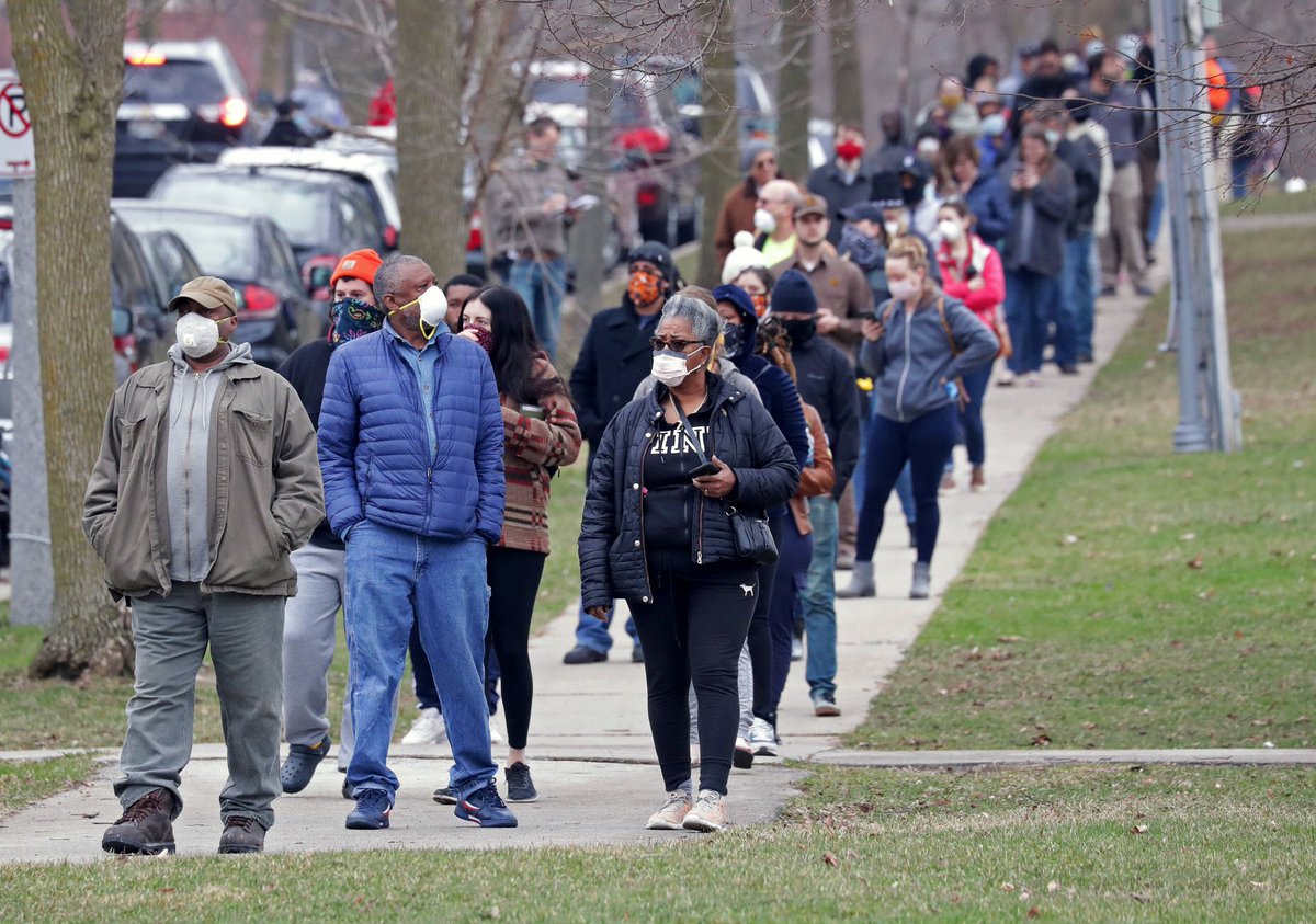 Americans should never have to wait in hours-long lines to exercise their voting rights.  #Democrats will strengthen our democracy by guaranteeing that every American’s vote is protected. 7/13  #DemPartyPlatform  #VotingRights