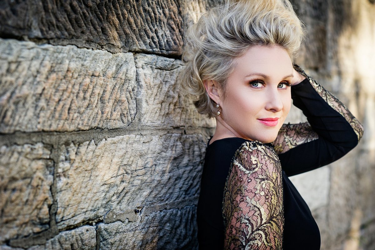 EmmaCollison's tweet image. One of Australia's favourite jazz vocalists  @emmapask is talking to @abcsydney Afternoons about her inclusion in Sydney International Women's Jazz Festival this weekend