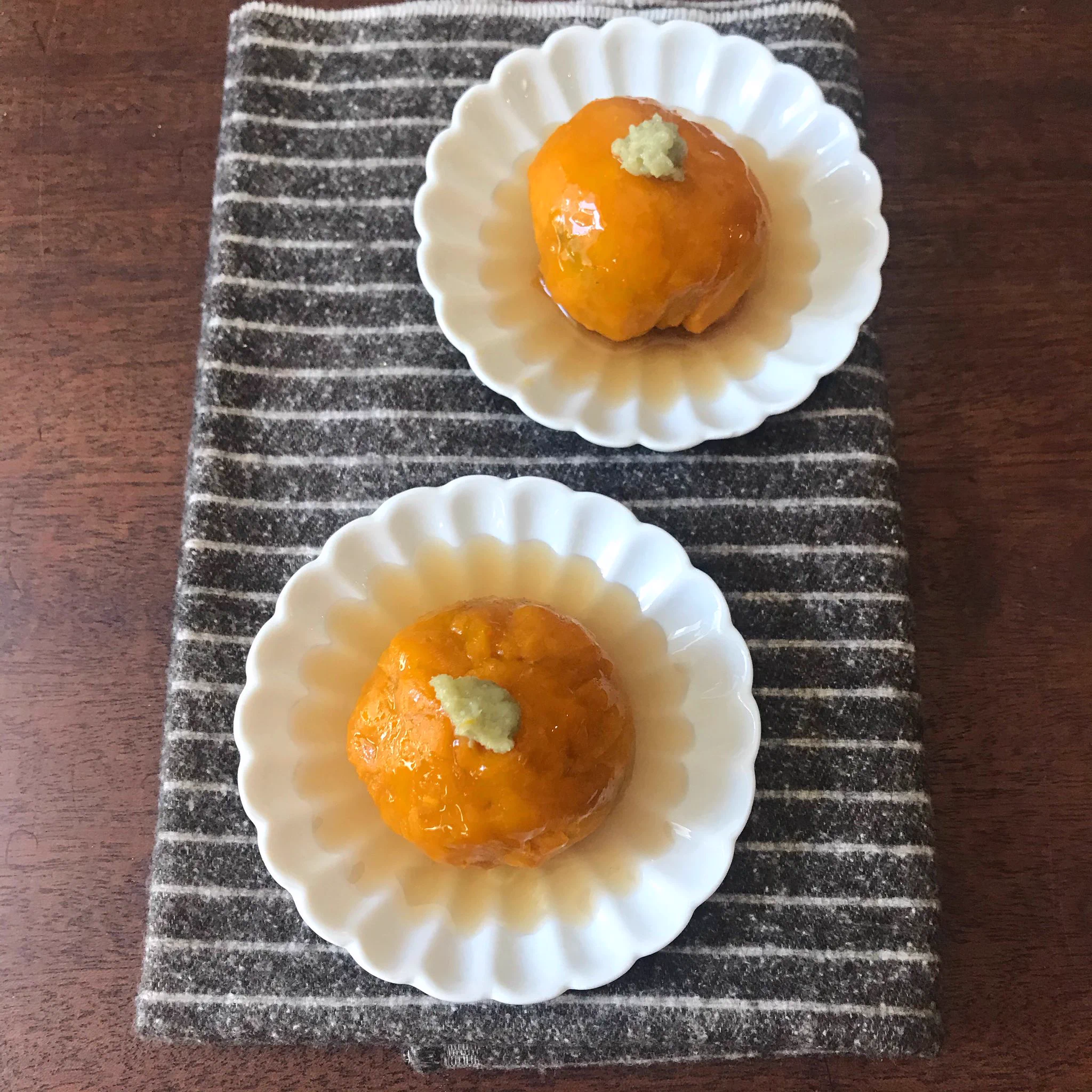 【かぼちゃのひき肉包みあん】のレンジで簡単な作り方！ハロウィンに大活躍！！