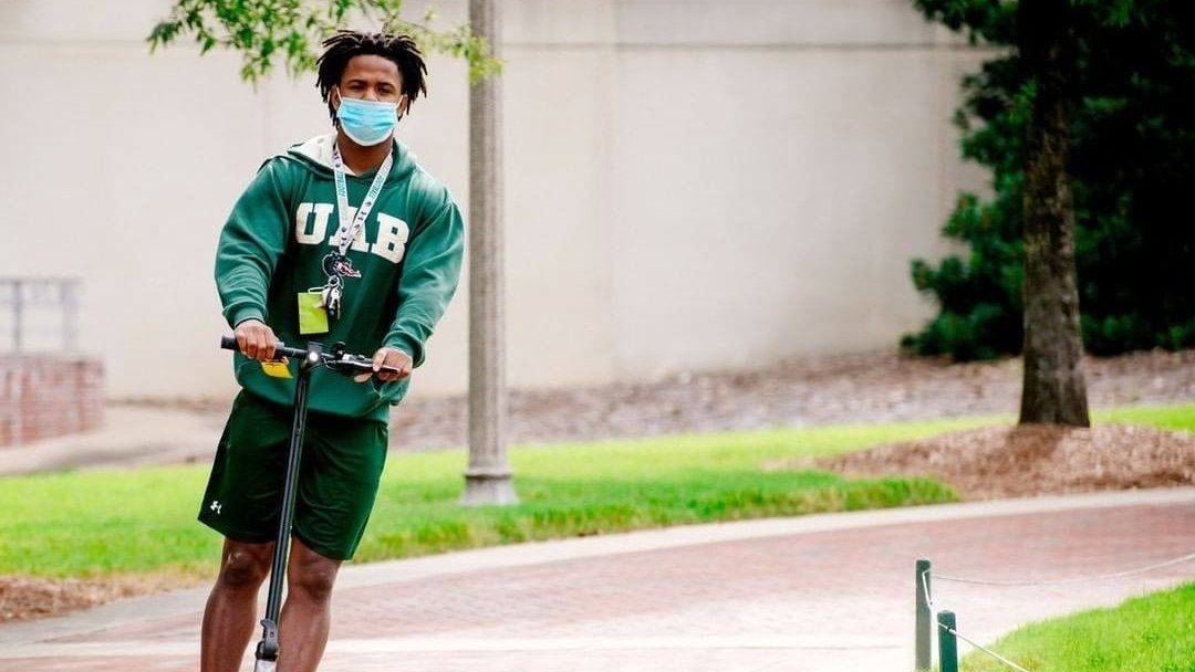 School_apply's tweet photo. Ranked #1 in the US and #12 in the world for young universities, the University of Alabama at Birmingham (UAB) is a fantastic choice for international students looking to continue their education in the US! 🇺🇸 Make #UAB your home today: https://t.co/8bRO2rFeS1 https://t.co/a2z0xR9Oov
