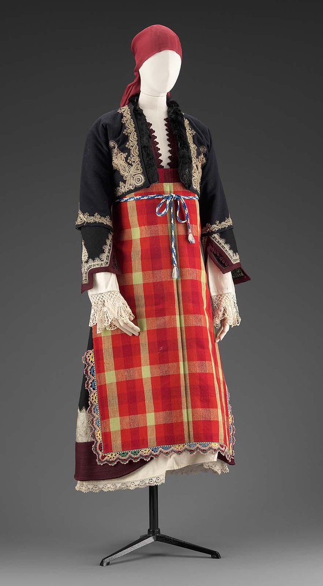 wikivictorian's tweet photo. Ensemble, early 20th century. Bulgaria. Museum of Fine Arts, Boston. https://t.co/K7PlxUzBFP
