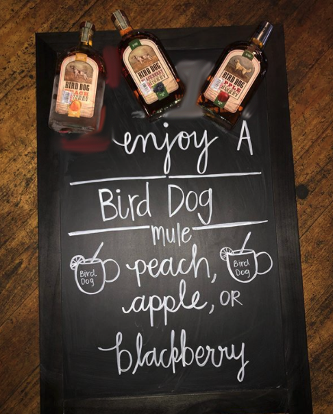 Who's ready for Thirsty Thursday!?!
Cheers to a Bird Dog Mule Cocktail!
Thanks for the photo Tipsy_Whiskey_Girl!
#mostawarded #mixology #cheers #birddogwhiskey #mostawardedflavoredwhiskey #apple #blackberry #peach https://t.co/uwJtj1PdqQ