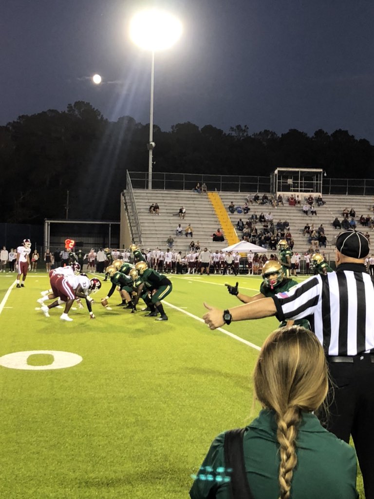 TaReefKnockOut's tweet photo. Go Trojans! #BeatChiles https://t.co/UspMp3v9uC