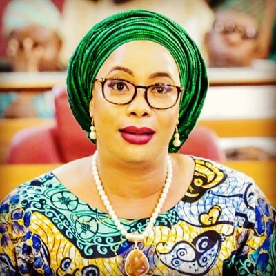 DirectorFlo's tweet photo. Good Morning @mamaamuwo,  

Could you please kindly do justice to my question by saying Yes or No to the allegation laid against you?

Honorable, Mojisola Alli-Macaulay. Did you by chance, directly or indirectly share CACOVID Palliative as your birthday souvenir recently or not? https://t.co/8R5ILahFY9