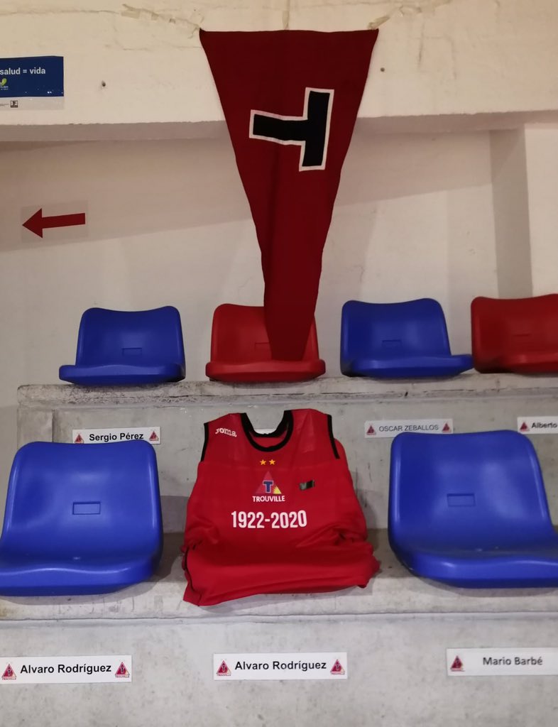 Club Trouville tweet media