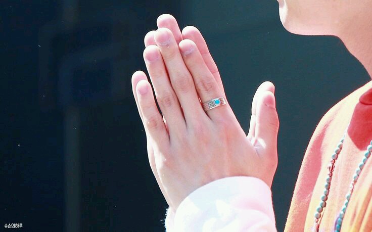 Yoongi's hands, a very dangerous thread  #SUGA  #MinYoongi