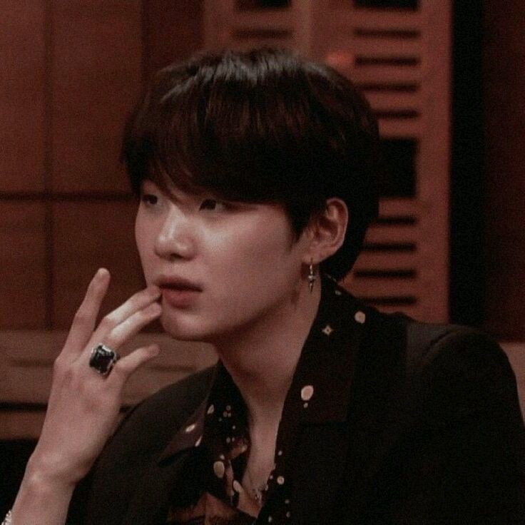 Yoongi's hands, a very dangerous thread  #SUGA  #MinYoongi